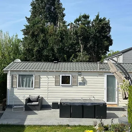 Avec Piscine Et Deux Yvoir