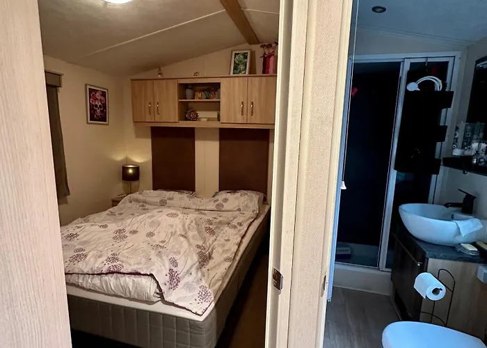 Avec Piscine Et Deux Yvoir